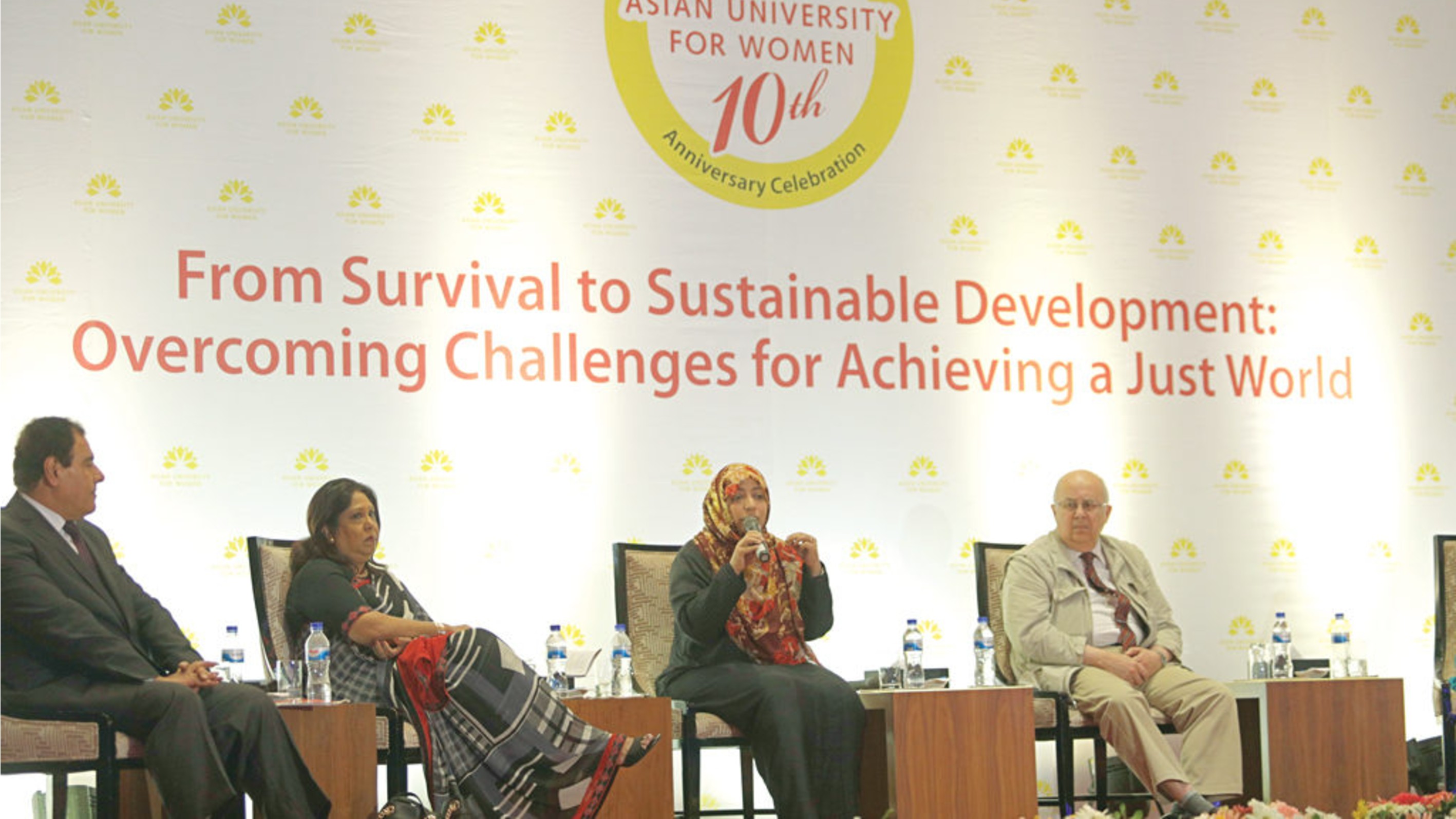 Nobel laureate Tawakkol Karman attends 10th anniversary of AUW